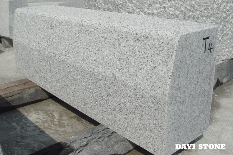 French Kerbstone T4 Top Bushhammered others sawn 100x20x30cm - Dayi Stone